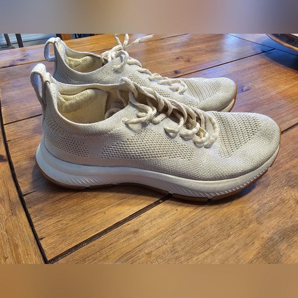 Hylo Athletics Undyed Sneakers Running Shoes Off White Men 7 Or Women 8.5